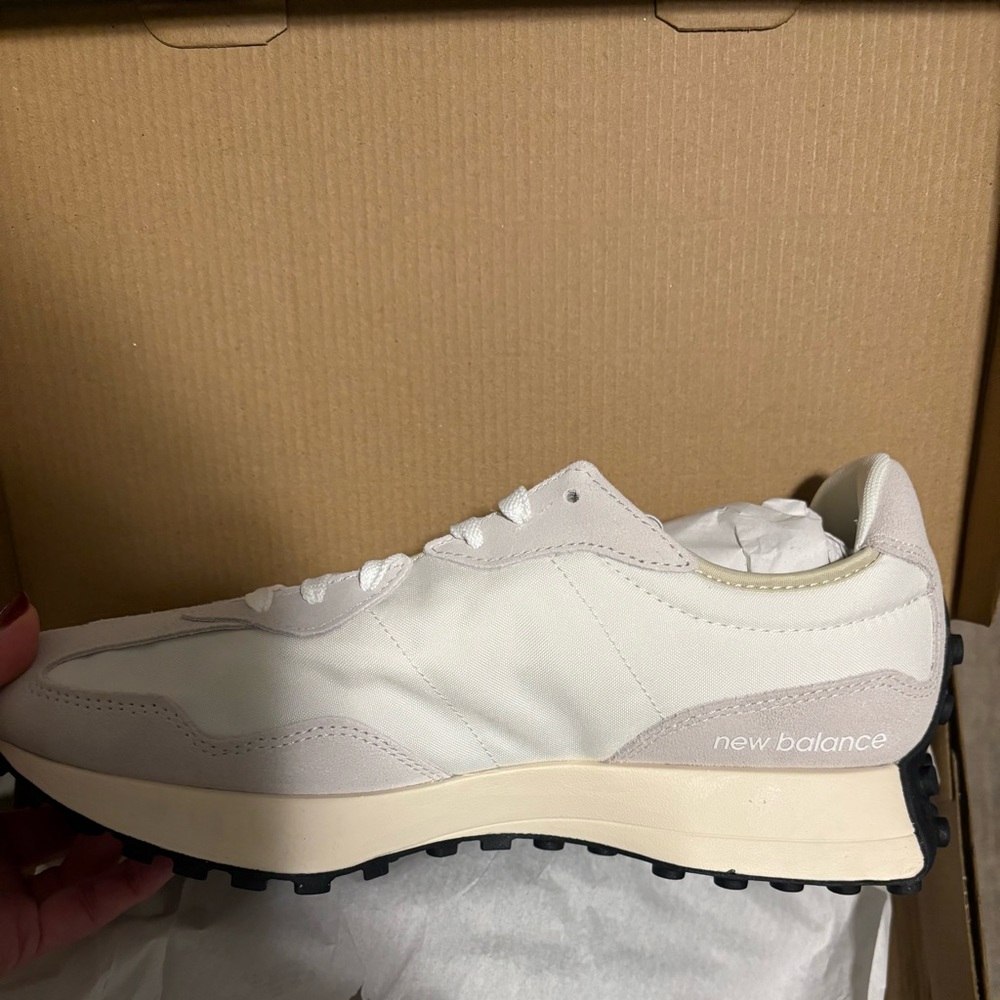 New Balance Women’s Cream, White & Black Retro Runner Sneakers - Picture 8 of 16